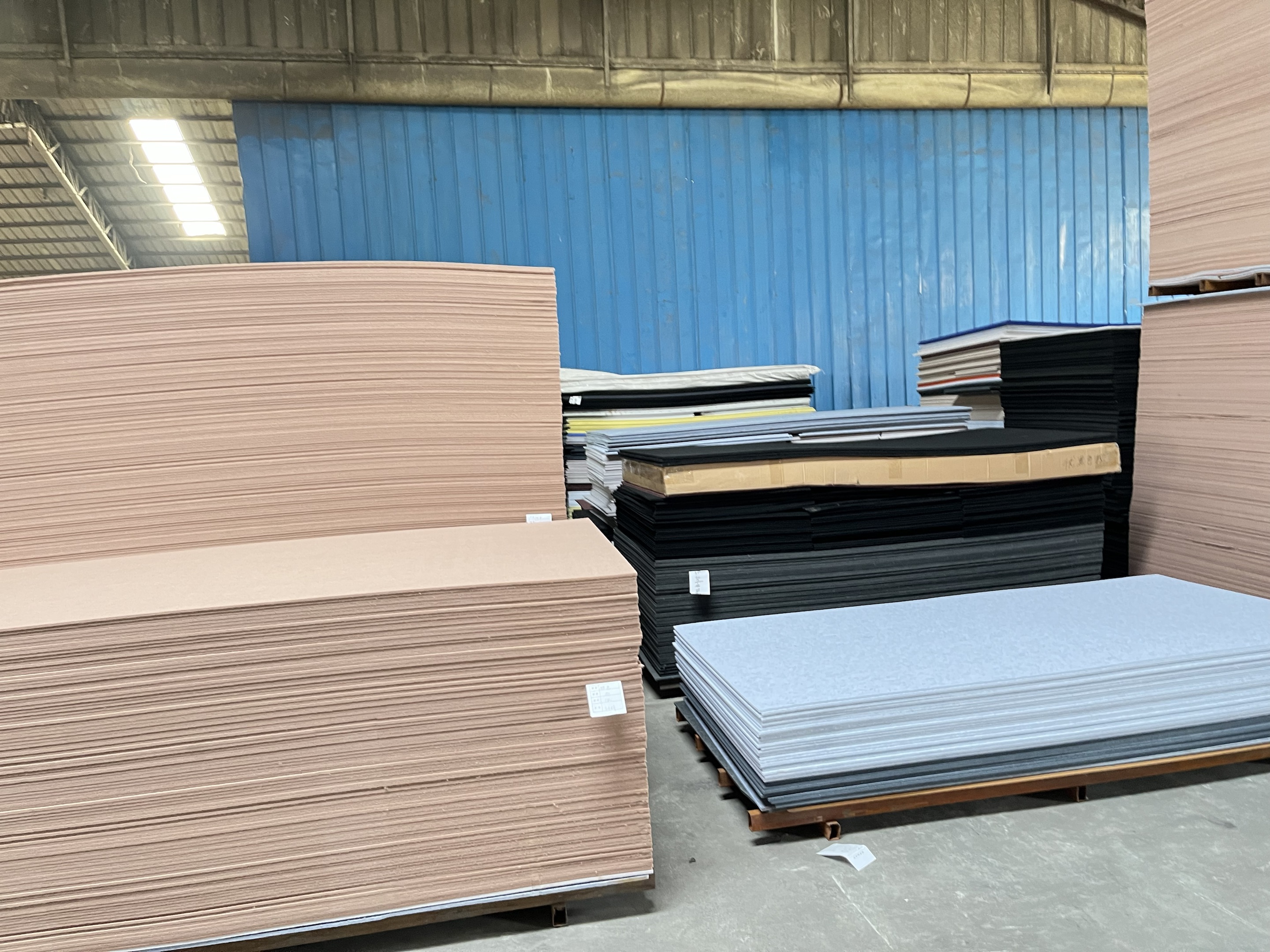 dbe334d5-8db1-476e-beca-cf6fb9c2ffd8.jpg 臨沂吸音板